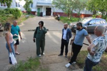 Изображение к статье Исполняющий обязанности заместителя главы городского округа Фрязино Дмитрий Шкаев встретился с жителями дома №3 по улице Десантников.