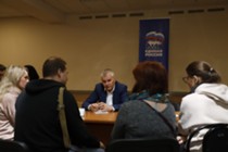 Изображение к статье Глава городского округа Фрязино Дмитрий Воробьев провёл открытую встречу с жителями в формате «выездной администрации»