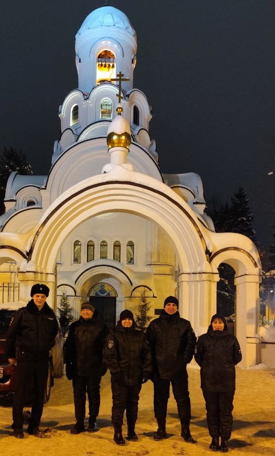 Более двадцати членов народной дружины обеспечивали помощь сотрудникам полиции на мероприятиях, приуроченных к новогодним и Рождественским праздникам, на территории городского округа Фрязино