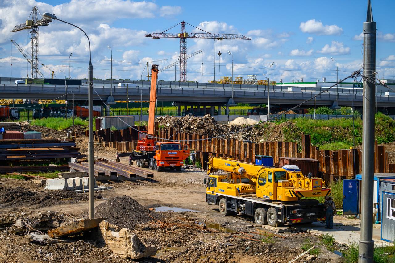 Сегодня мы отмечаем День работника дорожного хозяйства!