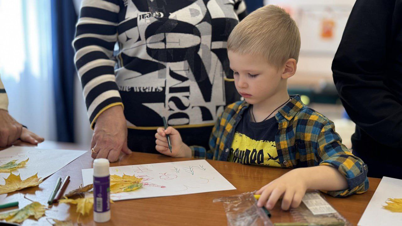 Активисты из Фрязино провели мастер-класс для детей из центра "Доверие"