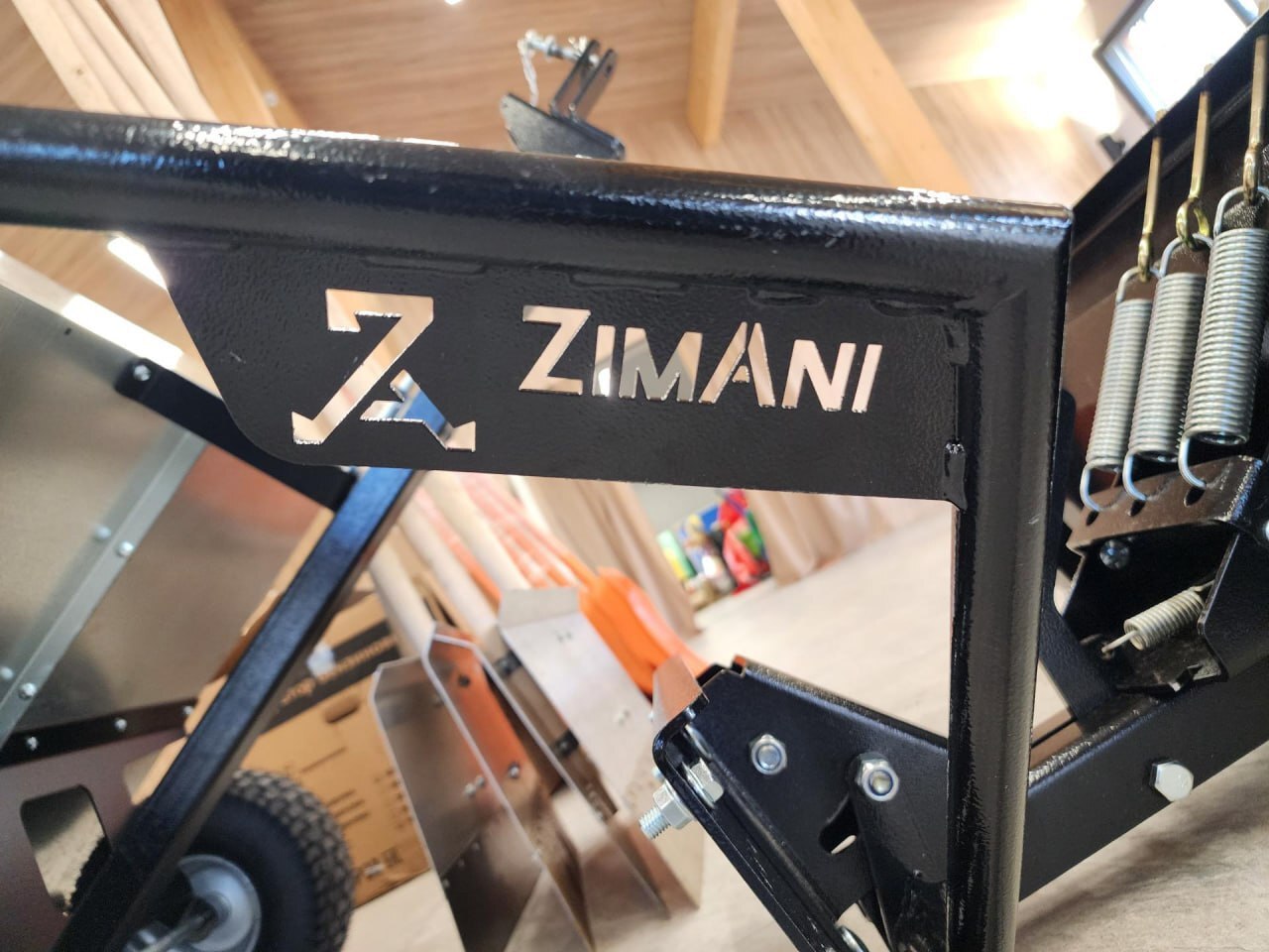 От лопат до генератора: во Фрязинский лесопарк закупили новую технику