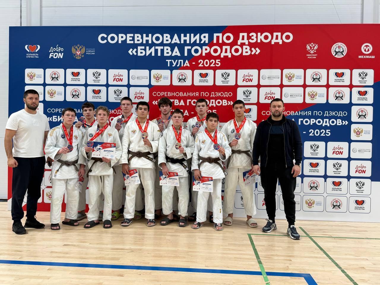 Сборная Московской области с участием фрязинских дзюдоистов одержала победу на Межрегиональных соревнованиях