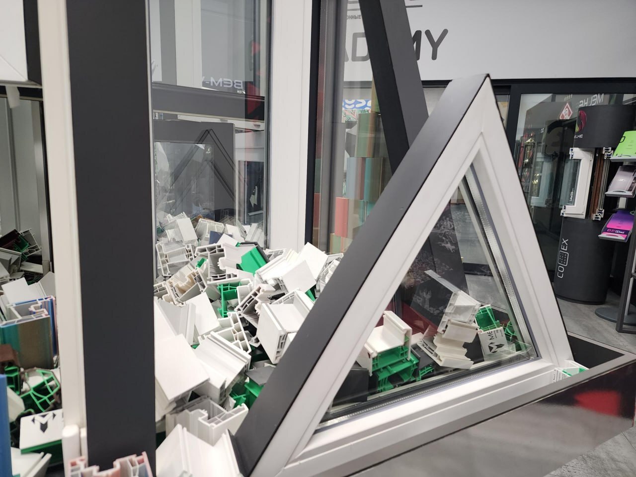 Китайские производители окон заинтересовались инновационными технологиями, разработанными компанией из города Фрязино