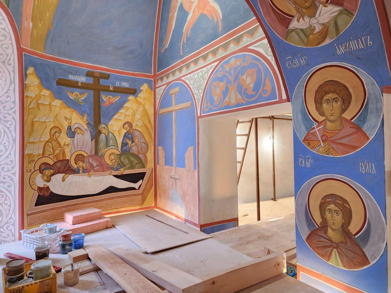 В Державном храме Фрязина завершают роспись алтаря