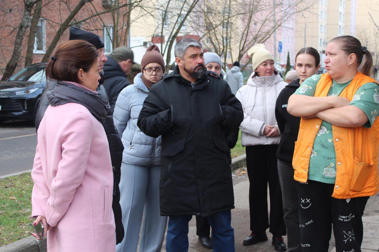 Самовольный забор демонтирован: как решалась проблема мусора у магазина &laquo;Верный&raquo; в городе Фрязино