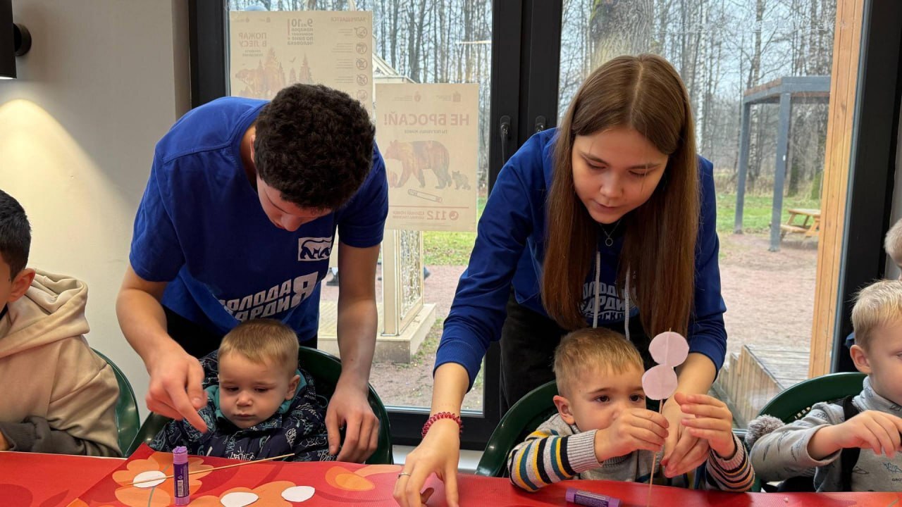 Активисты &laquo;Молодой Гвардии&raquo; провели творческий мастер-класс для детей во Фрязино