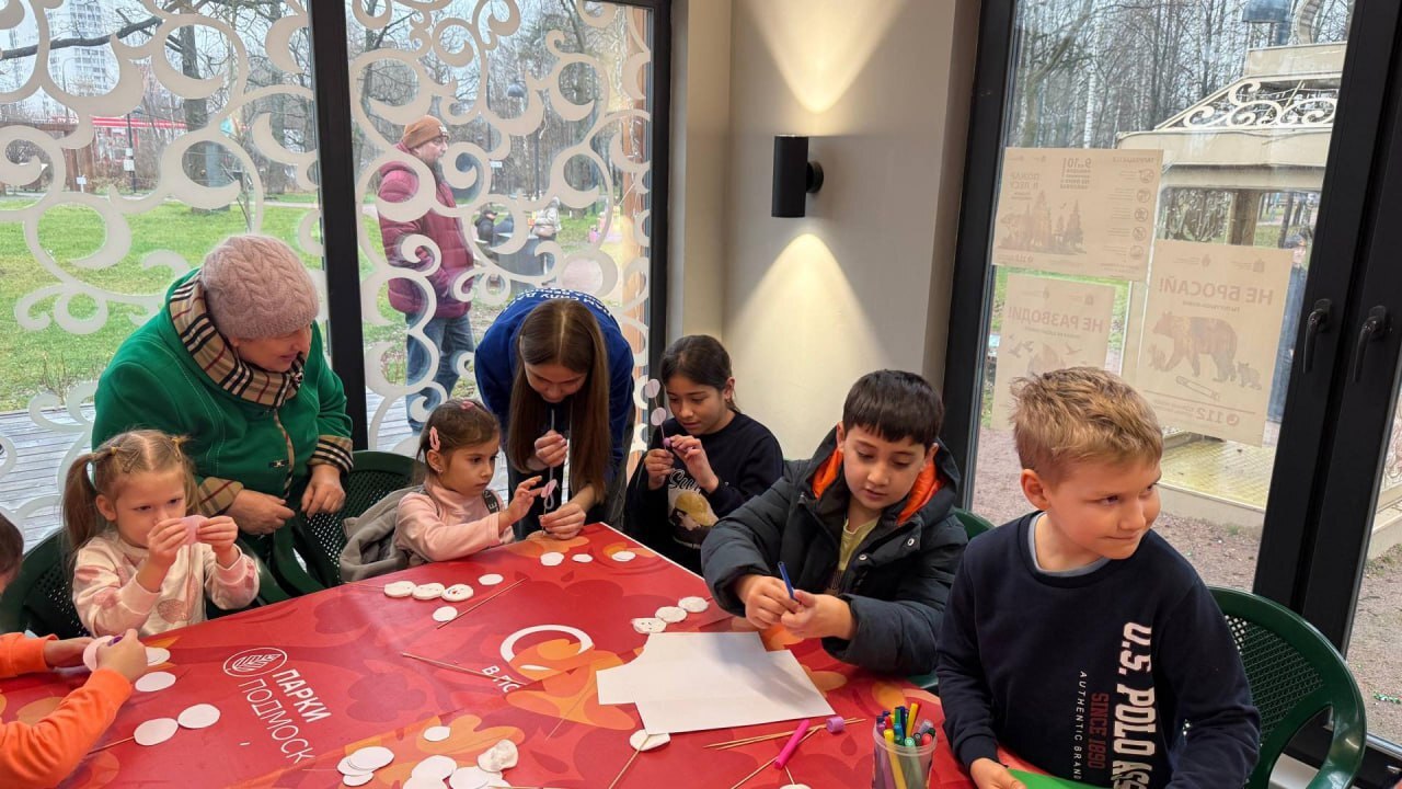 Активисты &laquo;Молодой Гвардии&raquo; провели творческий мастер-класс для детей во Фрязино