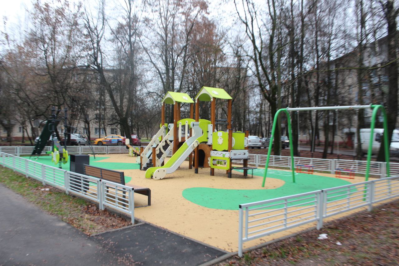 Большой подарок для маленьких жителей: 4 новые детские площадки во Фрязино!
