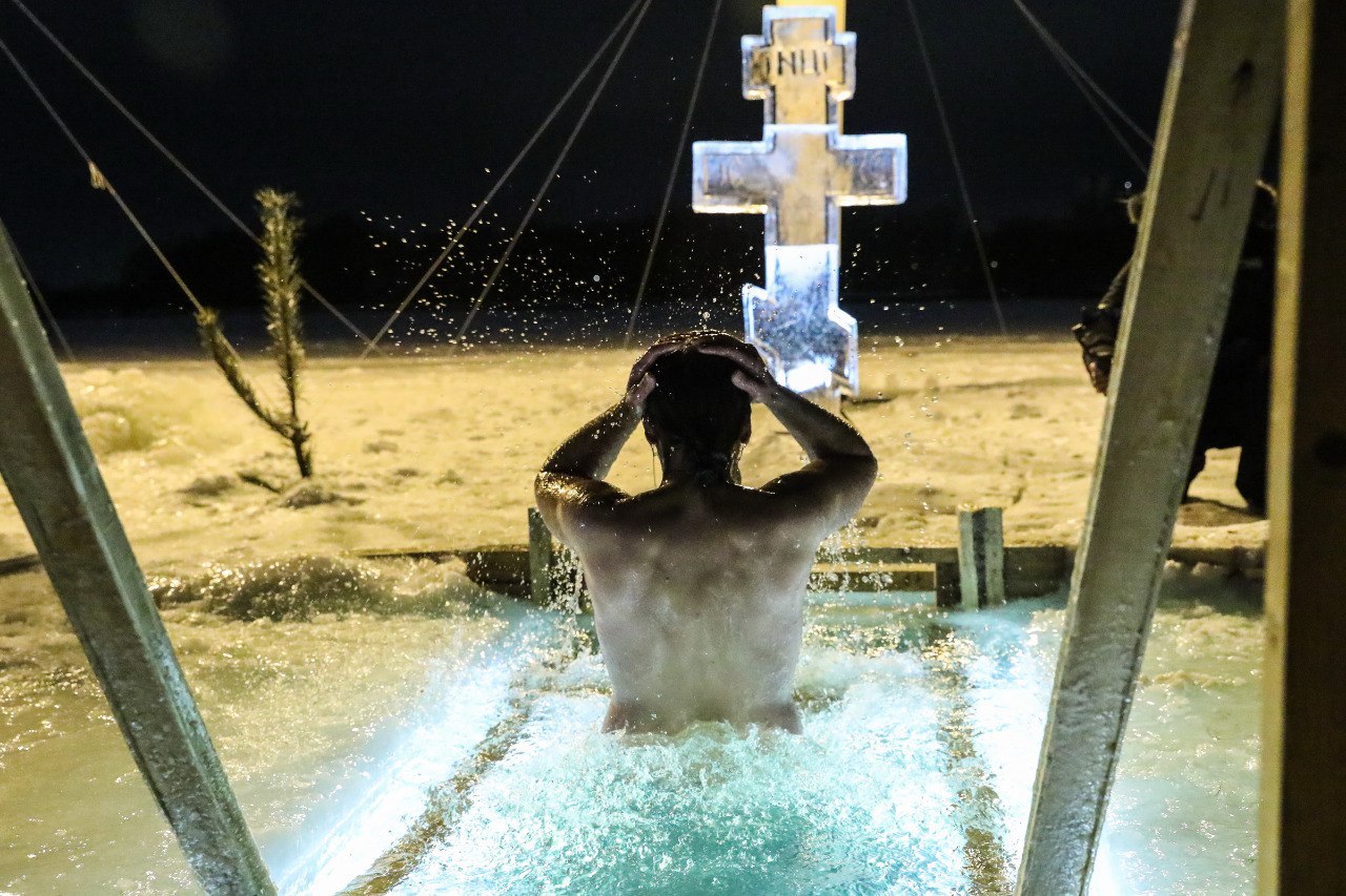 Поздравляю со светлым праздником Крещения Господня! 