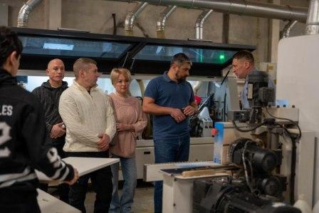 Представители Ассоциации ветеранов СВО в рамках программы Промышленный туризм посетили производство мебельной фабрики &laquo;Мастер&raquo; во Фрязино