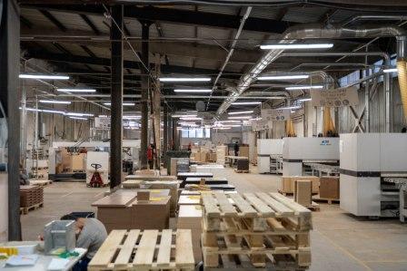 Представители Ассоциации ветеранов СВО в рамках программы Промышленный туризм посетили производство мебельной фабрики &laquo;Мастер&raquo; во Фрязино