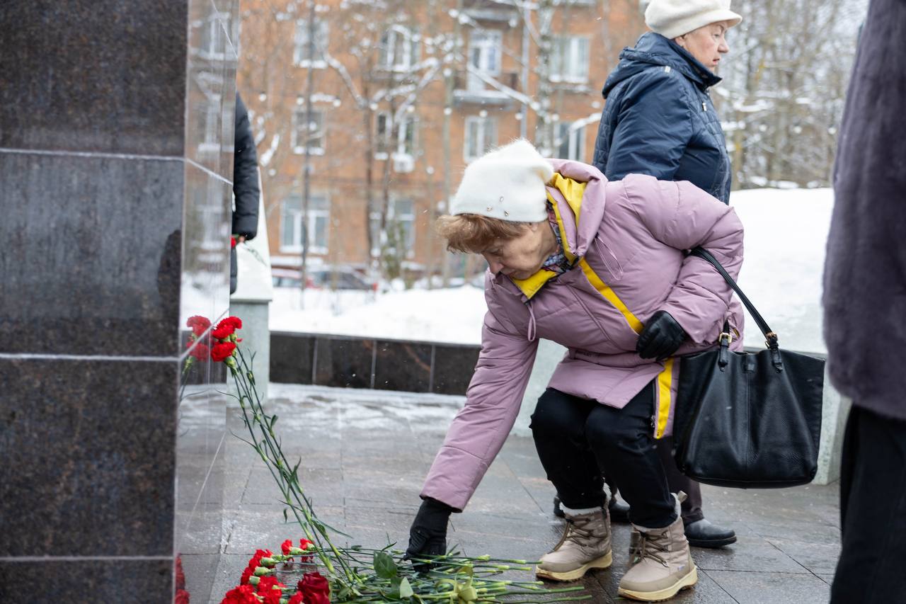 В этот памятный январский день мы с чувством глубокой благодарности и нескончаемой гордости вспоминаем событие, ставшее переломным в истории нашей страны