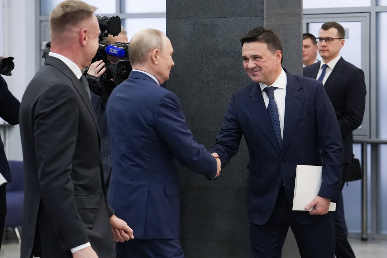 В преддверии Дня студента, наш Президент приехал в МФТИ, чтобы поздравить студентов с наступающим праздником