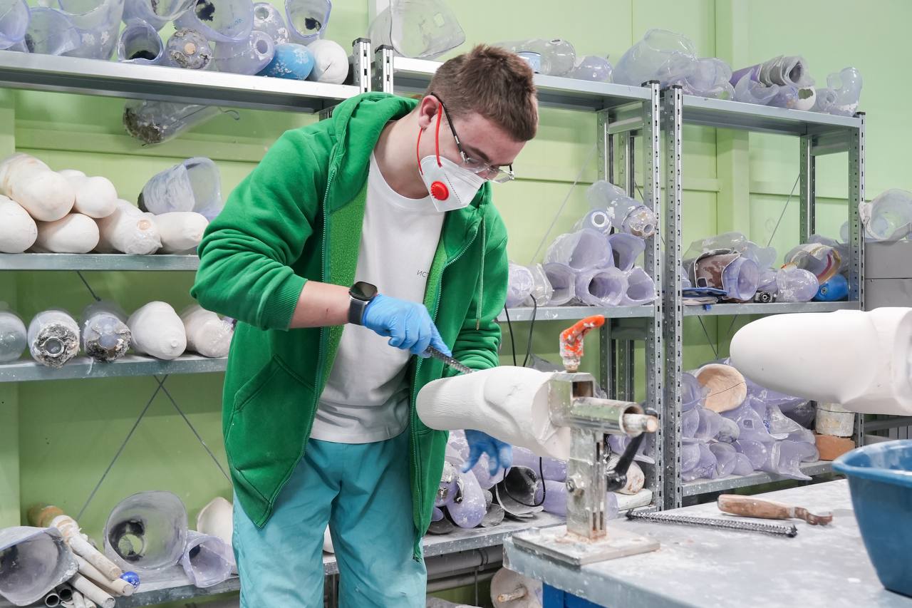 Губернатор Московской области Андрей Воробьев приехал во Фрязино &mdash; в центр протезирования и реабилитации &laquo;Исток-Орто&raquo;