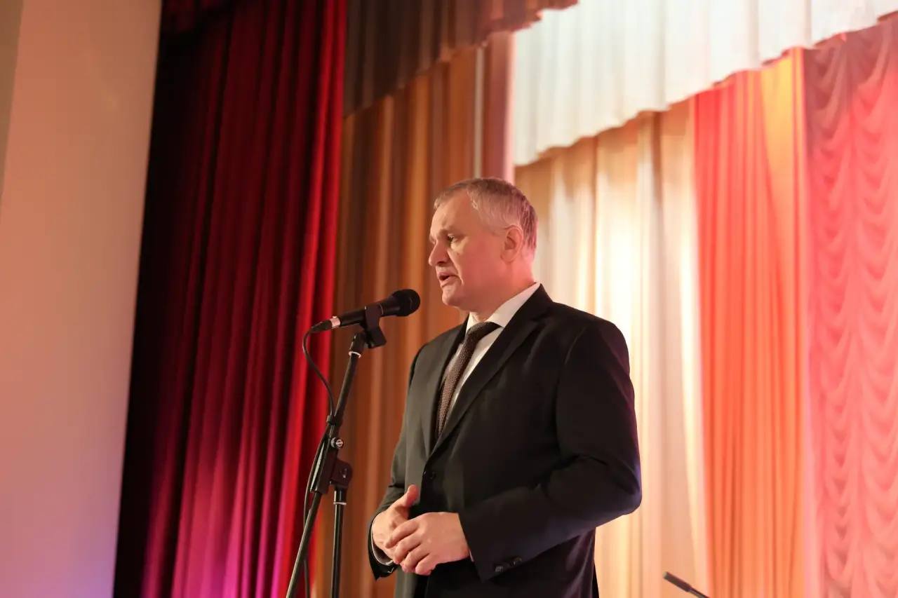 В преддверии Дня защитника Отечества мы собрались в Детской школе искусств им. М.И. Дунаевского, чтобы чествовать наших героев