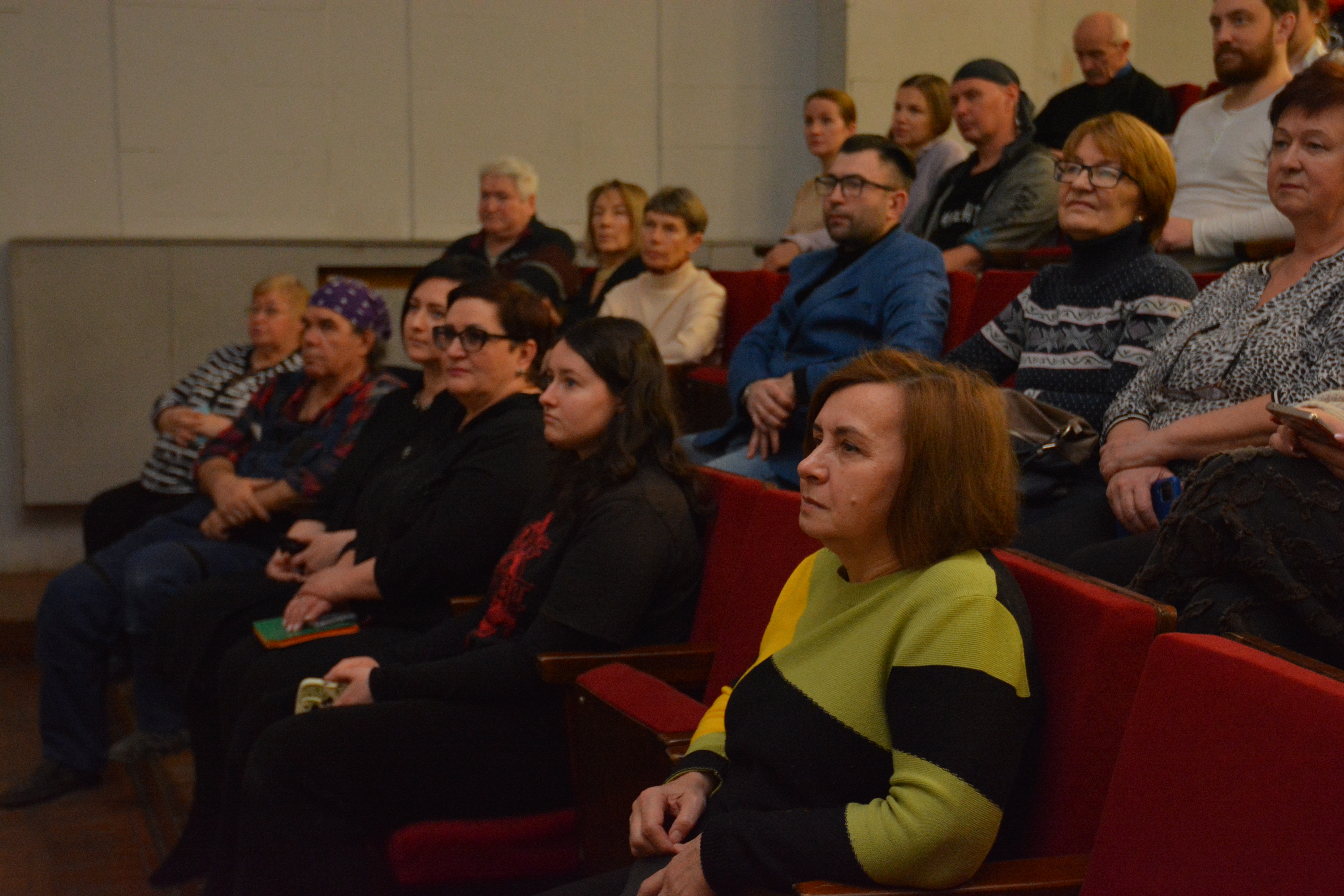 Депутат Мособлдумы Михаил Ждан отчитался о своей работе перед ветеранами и коллективами учреждений во Фрязино