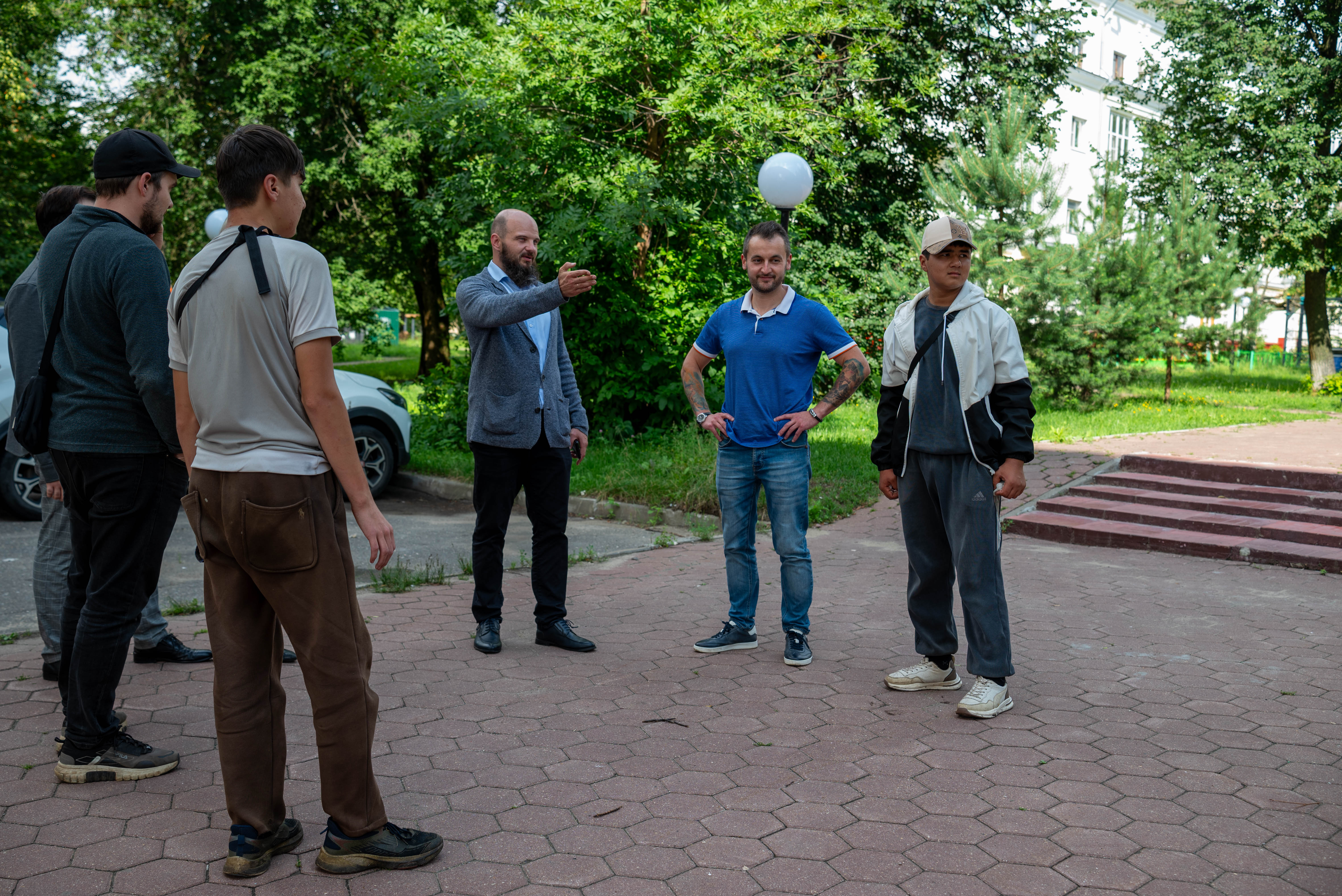 Срочная выездная администрация. ул. Институтская, д.8