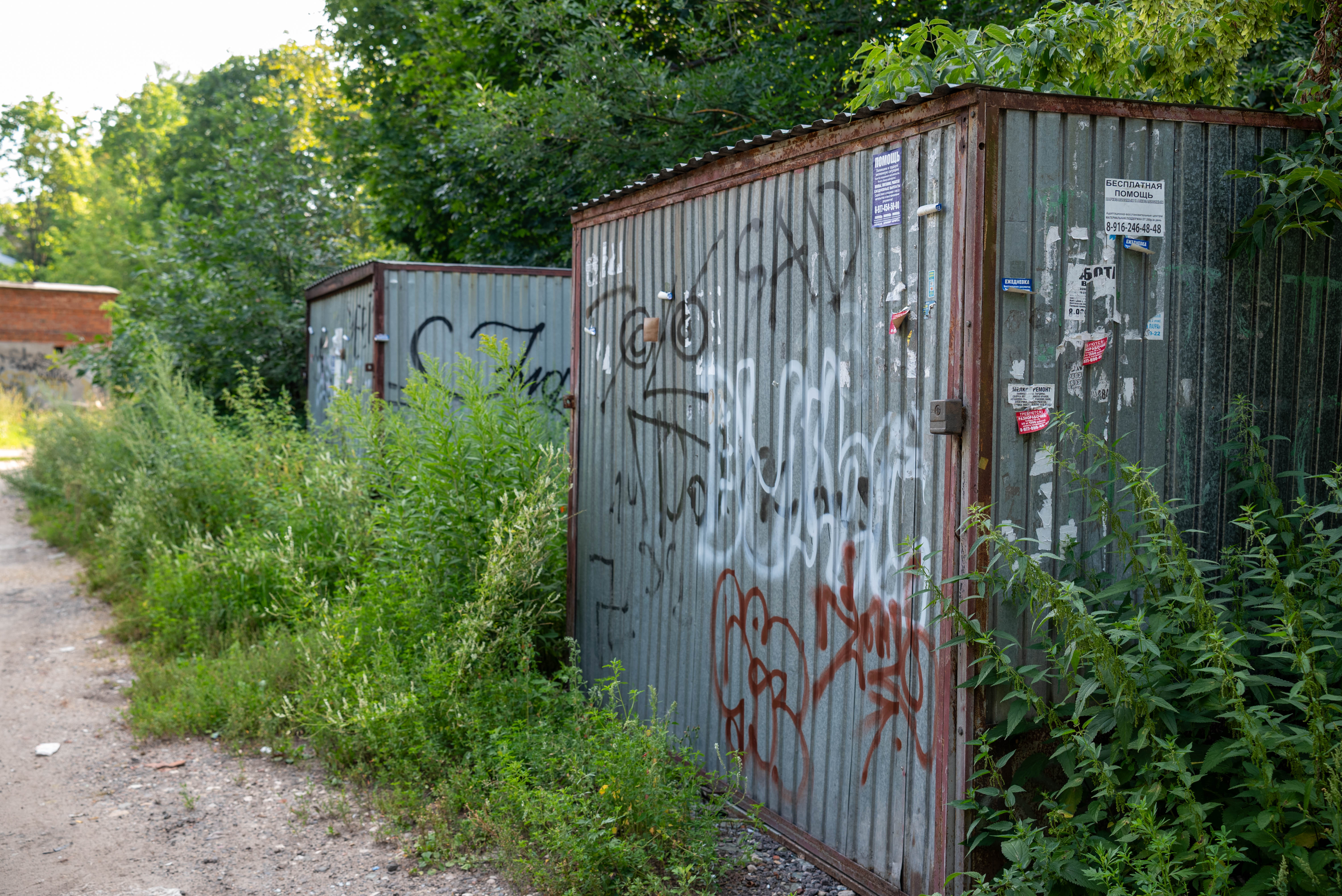Начальник управления благоустройства, дорожного хозяйства и транспорта Павел Никишкин в рамках срочной выездной администрации лично проверил двор дома №19А по Вокзальной улице
