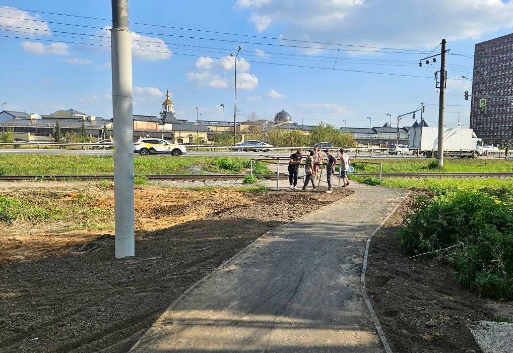 🚞 В Подмосковье с начала года обустроили безопасные подходы к 21 ж/д станции