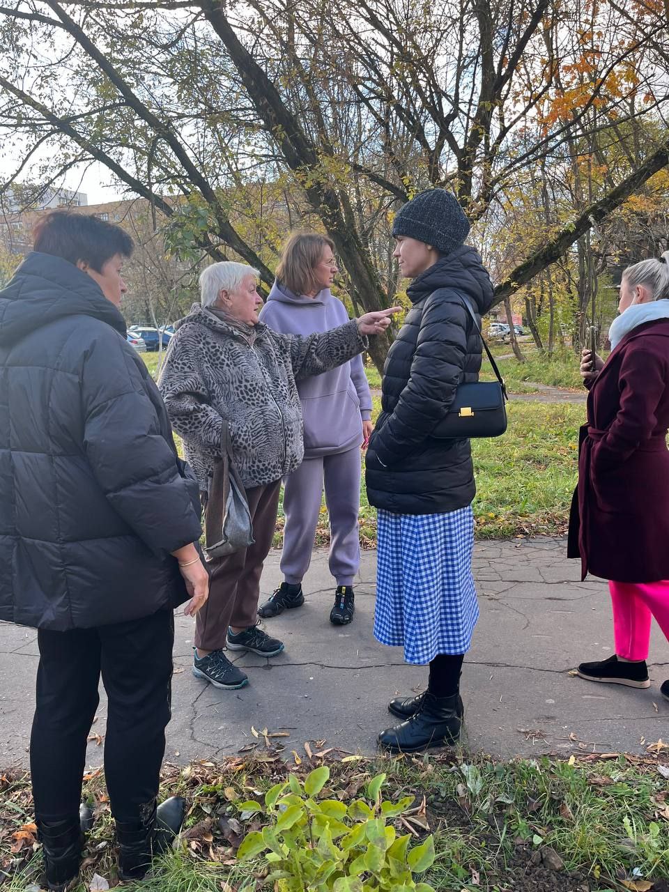 В рамках регулярного обхода территории прошла встреча с жителями дома № 17 по проспекту Мира