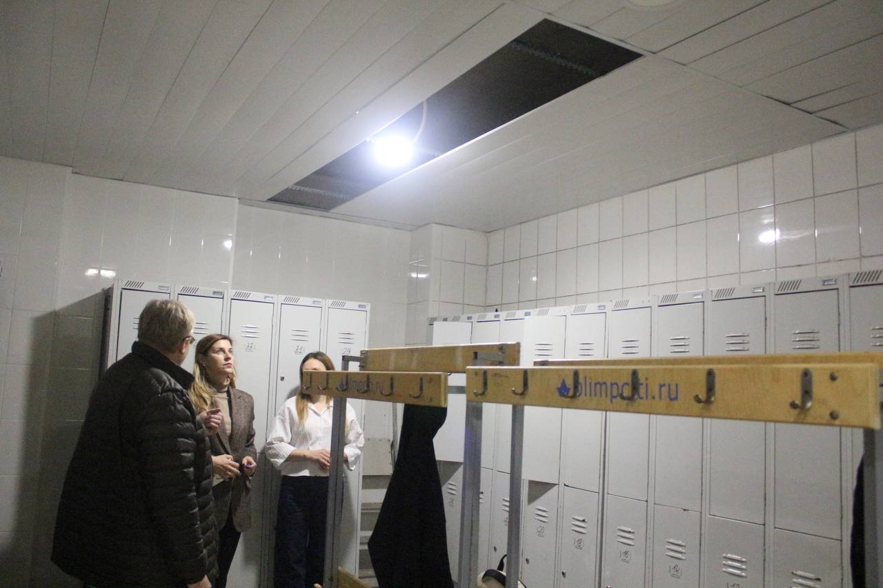 Заместитель главы г.о. Фрязини Наталия Князева в рамках обхода территории посетила спортивный комплекс &laquo;Олимп&raquo;.