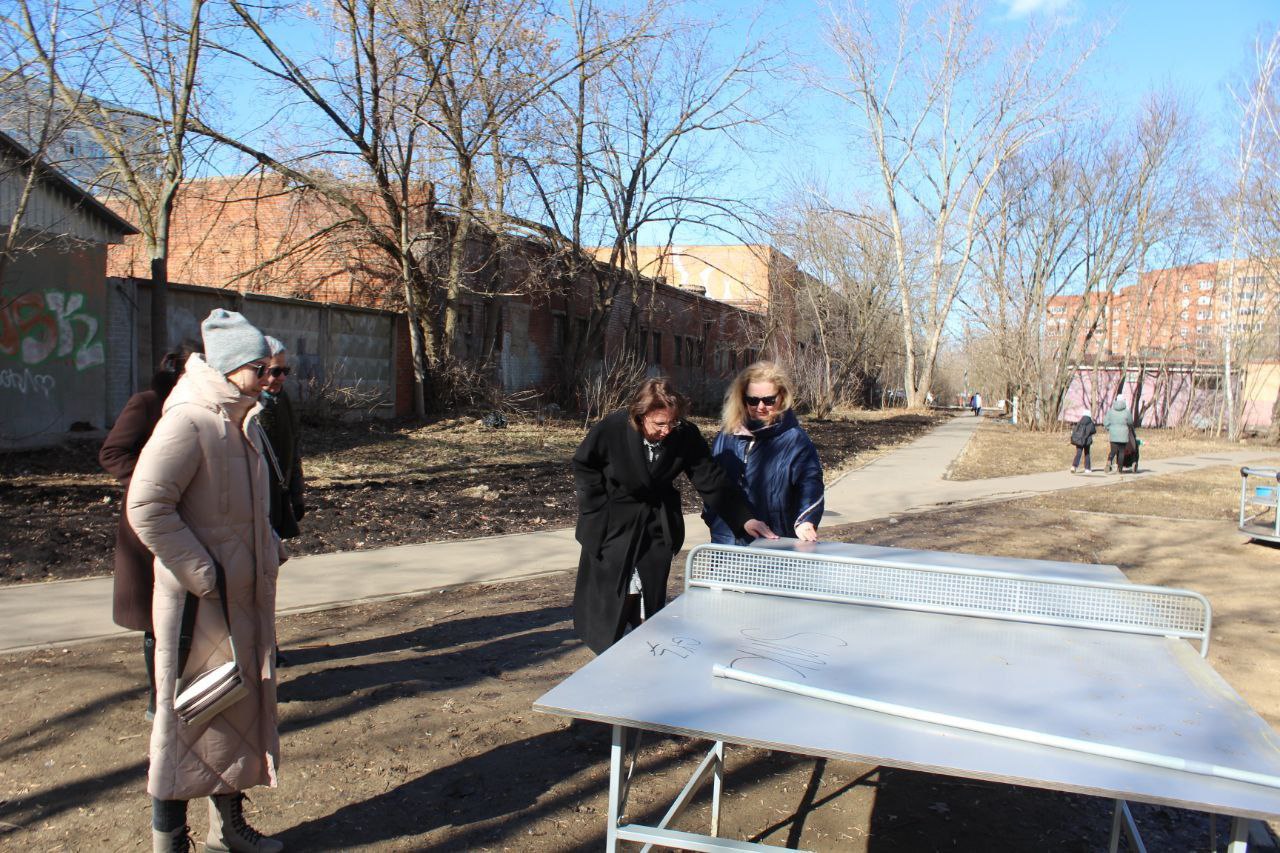 Юлия Шувалова, заместитель главы городского округа Фрязино, провела встречу с жителями дома №17 по проспекту Мира.