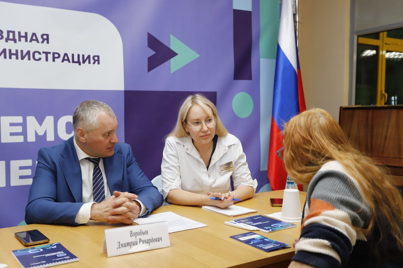 Сегодня открытая встреча с жителями в формате &laquo;выездной администрации&raquo; прошла на базе школы №5