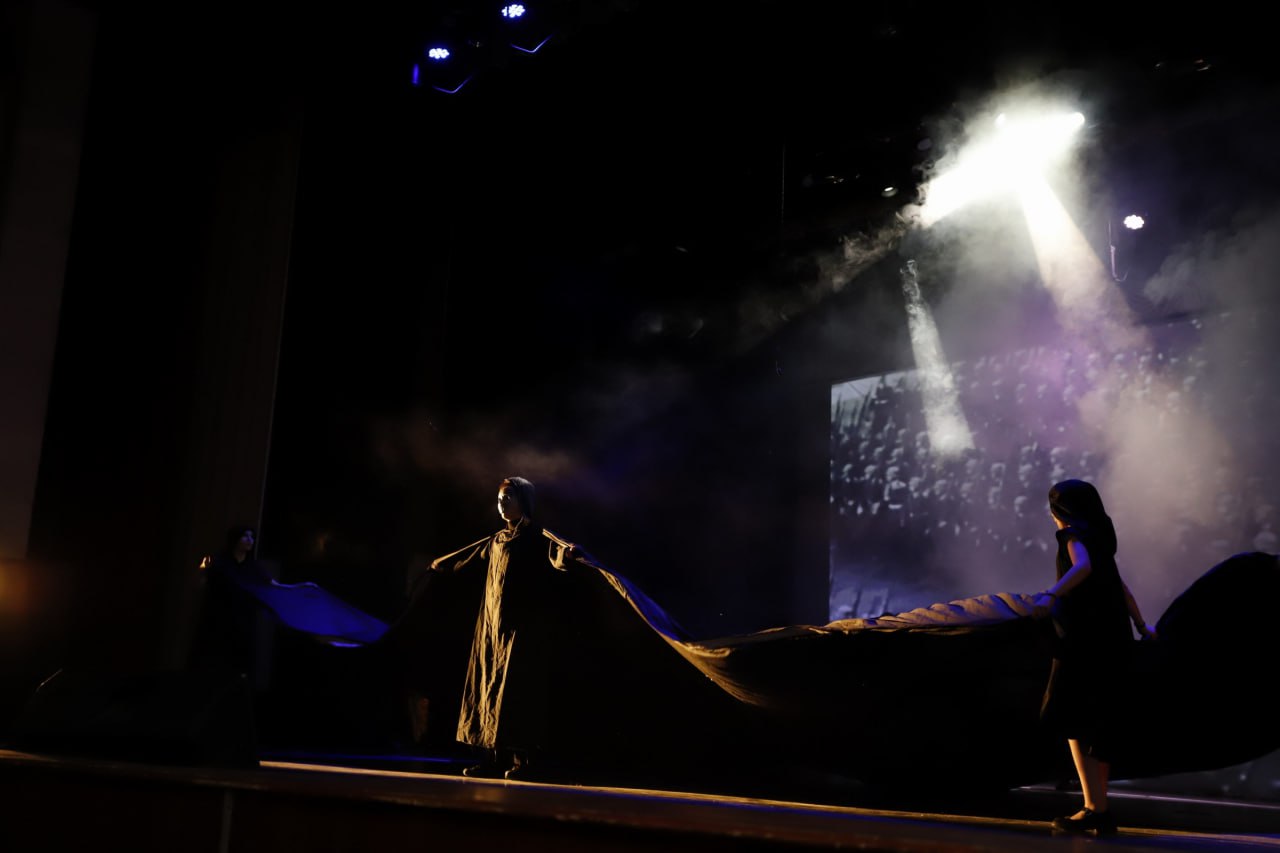 &laquo;С заМИРанием сердца&raquo;: театр, который помнит