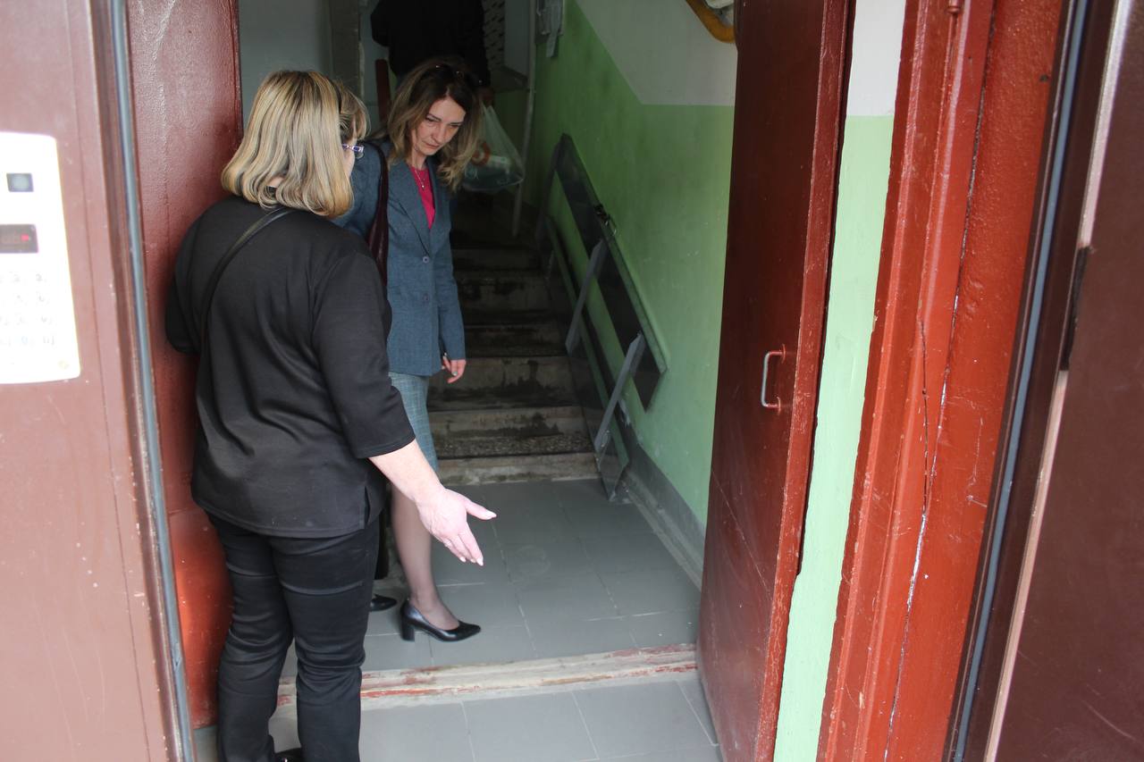 Виктория Оганезова провела встречу с жителями дома №3 по проспекту Мира