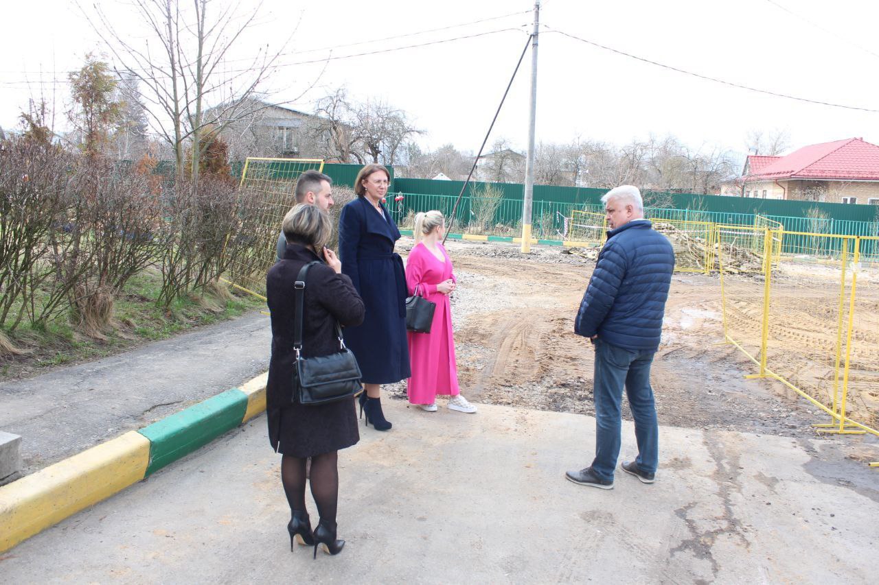 Юлия Шувалова встретилась с жителями дома № 19к1 по проспекту Мира