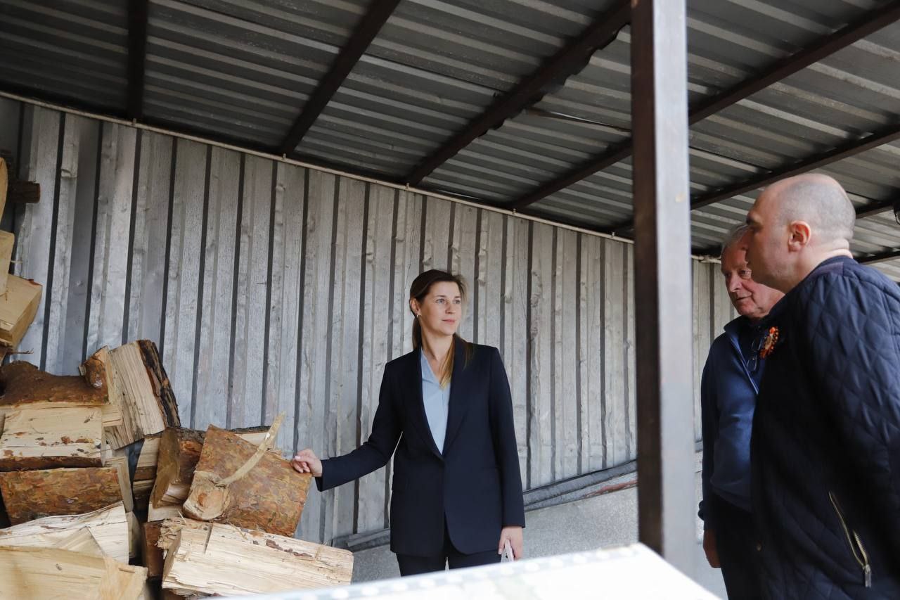 Наталия Князева провела осмотр банного комплекса на улице Вокзальной, 4