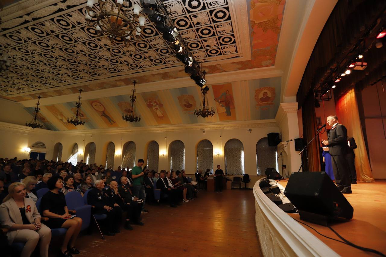 Фрязино чествует героев труда: праздник, объединяющий поколения