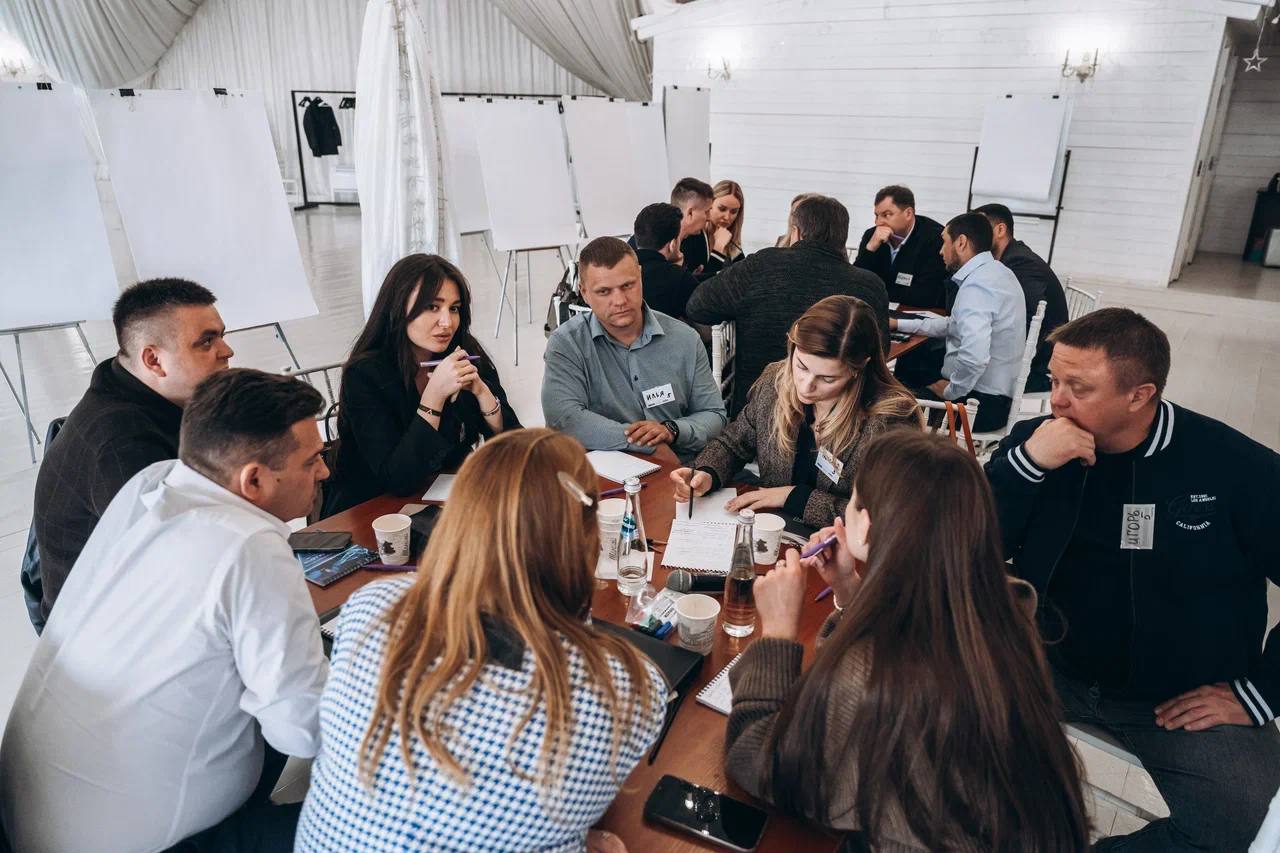 Большой командой из трёх округов - Щёлково, Фрязино, Лосино-Петровский - завершили предыдущую неделю стратегической сессией