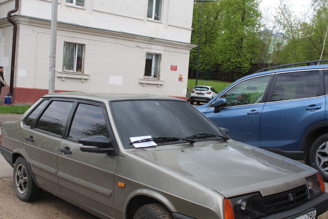 Первый заместитель главы городского округа Фрязино Сергей Горячев провел выездную встречу с жителями домов №2а и №12 по улице Институтской