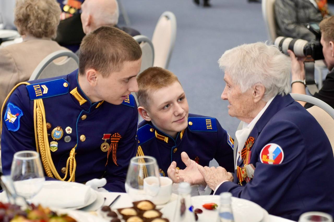 С Днем Великой Победы!