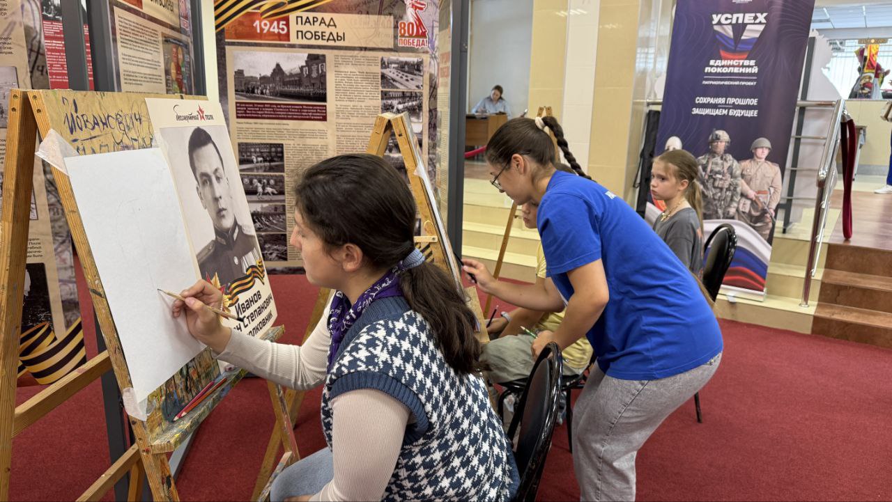 В ДК &laquo;Исток&raquo; прошёл детский художественный фестиваль &laquo;Мой папа &ndash; Герой!&raquo;, объединивший историческую память, поддержку участников специальной военной операции и творчество юных талантов