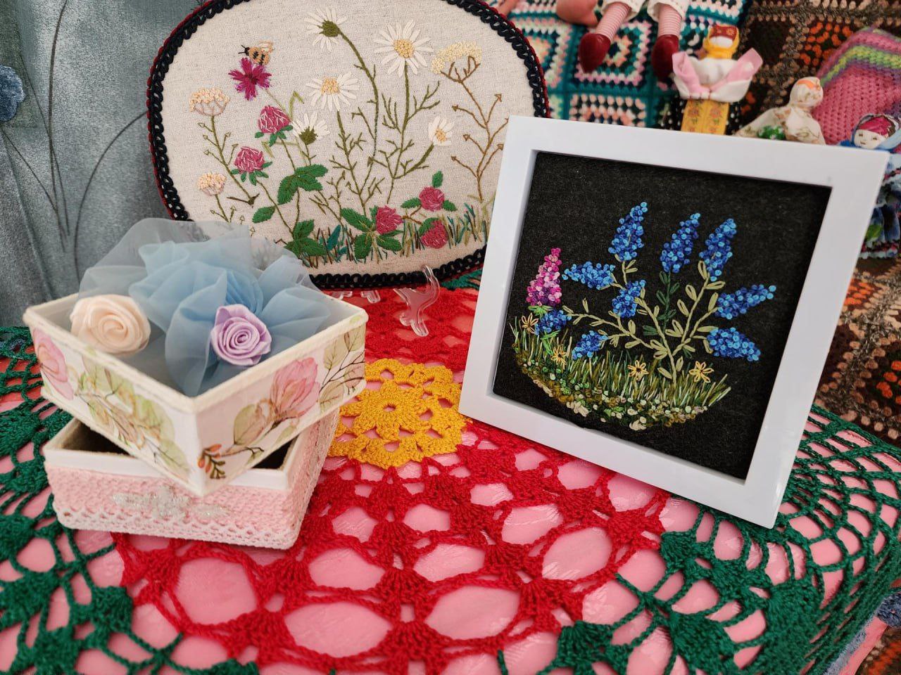 В досуговом центре &laquo;Ретро&raquo; во Фрязине начала работу выставка &laquo;Летние фантазии&raquo;