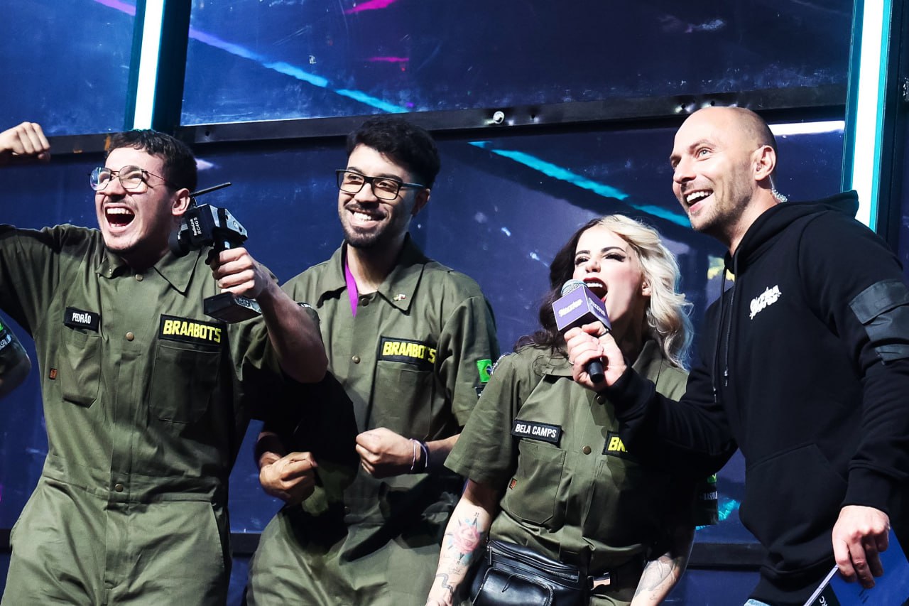 В Одинцово проходит второй этап Международного чемпионата по битве роботов!