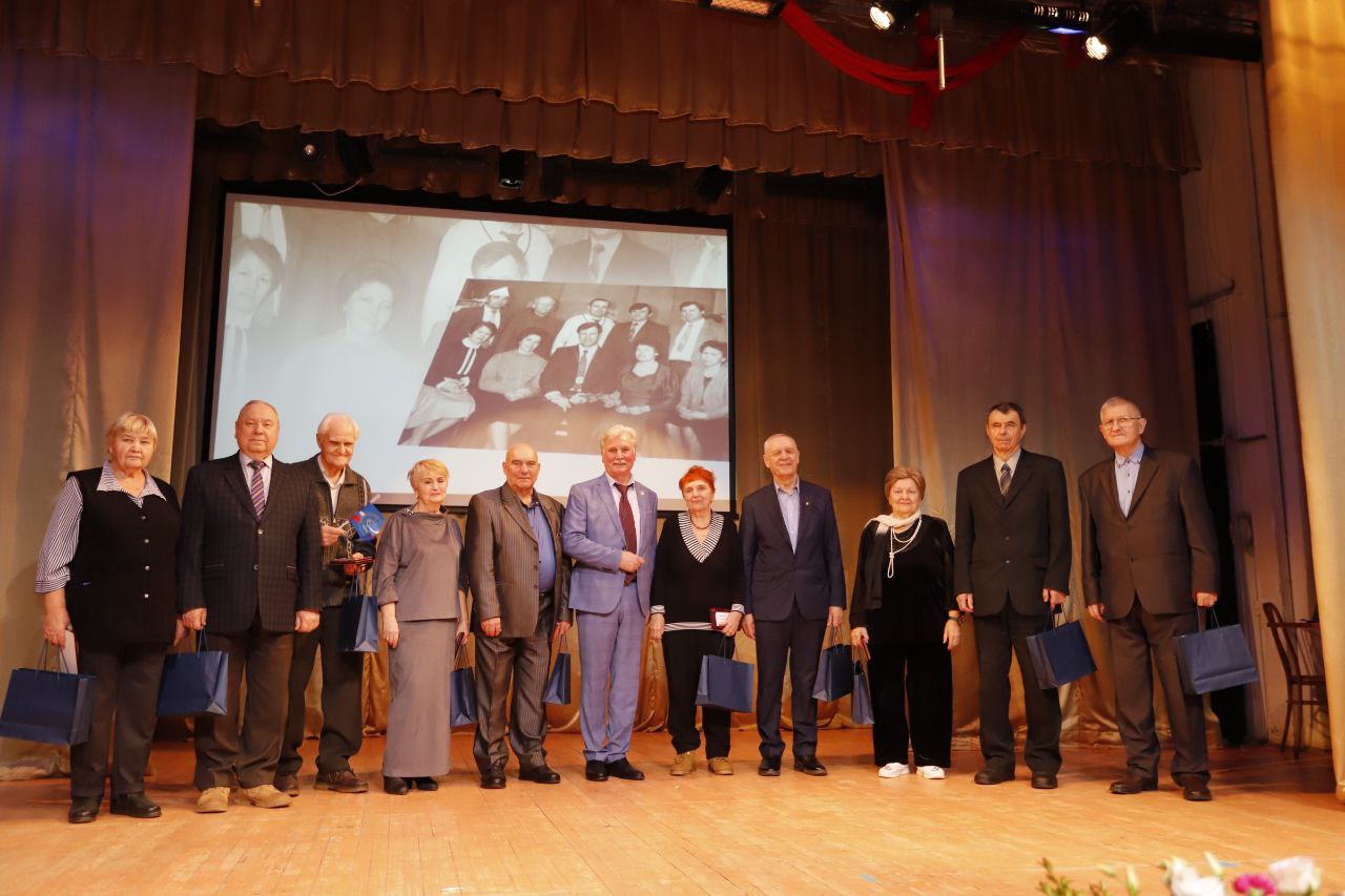 7 декабря Фрязинский завод мощных транзисторов отпраздновал свое 60-летие!